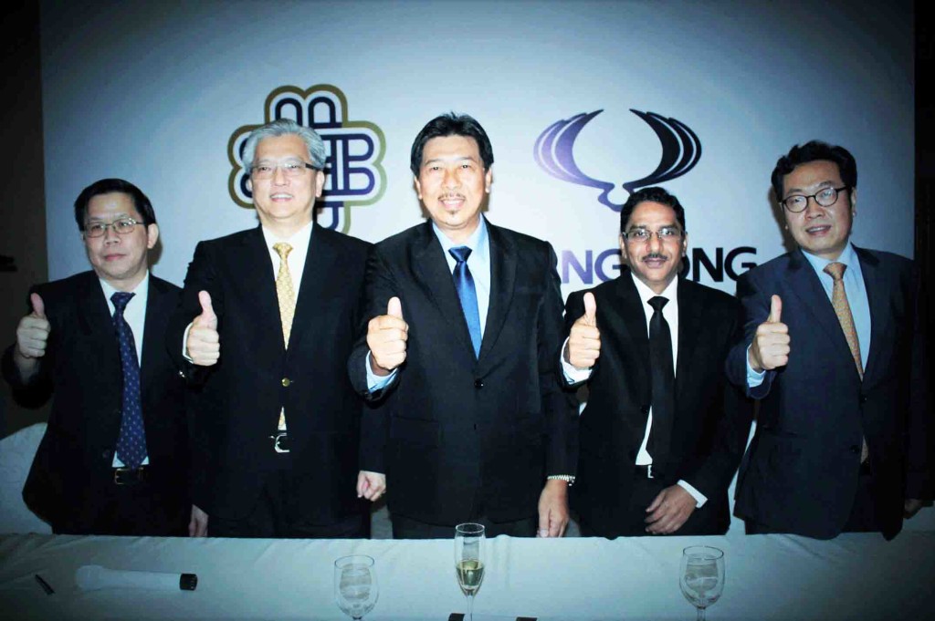 (From left-right) Tan Eng Hwa, SBMP-CFO; Dato Francis Lee, SBMP chairman; Dave Macasadia, SBMP Managing Director; Sanjeev Saksena, SsangYong Motor Company, export division, managing director; and Seong-Rae Kim, SYMC - Asia/KD export, general manager at the official signing ceremony held at the Manila Polo Club in Makati City.